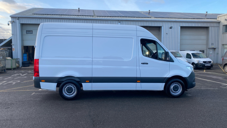 Mercedes-Benz Sprinter 315Cdi L2 Diesel Rwd 3.5t H2 Pro Van